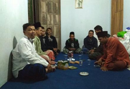 Komunitas Merti Kali dan PS. PSHT Rapat Koordinasi Gotong Royong Bersih Sungai  