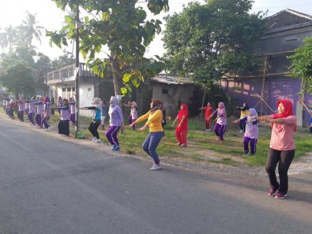 Wujudkan Kampung Sehat, Warga Dusun Demangan Senam Pagi Bersama